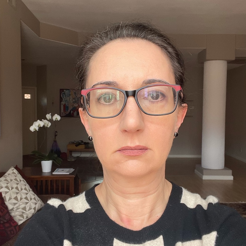 Meet your Posher, Julia